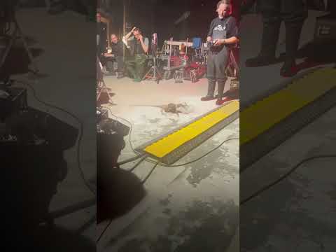 Лицехват на пульте управления – команда "Чужой: Ромул" тестирует новую аниматронику